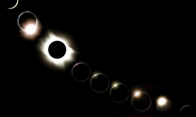 Watch the 2017 North American Eclipse Live!